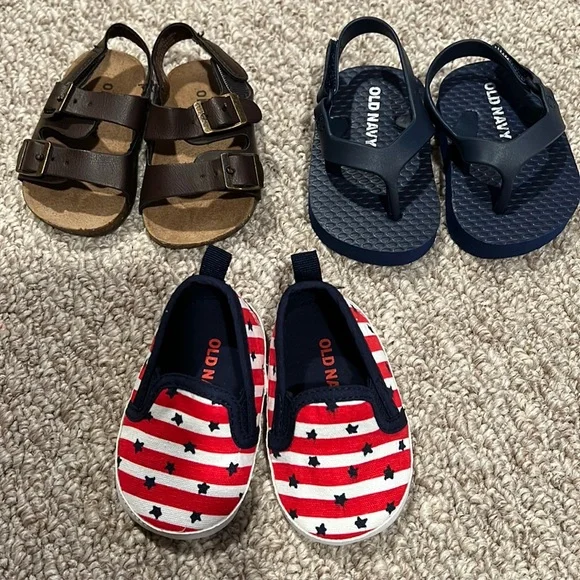 THREE pair of Old Navy baby shoes, size 0-3 months EUC! - Picture 1 of 7